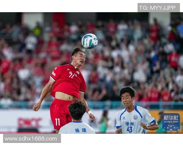 上海足球队比赛经验的创新与变革引发热议探讨 上海足球队比赛经验的创新与变革引发热议探讨