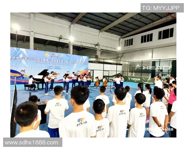 南京网球队的节奏与激情:聚焦网球运动的魅力与发展 南京网球队的节奏与激情:聚焦网球运动的魅力与发展