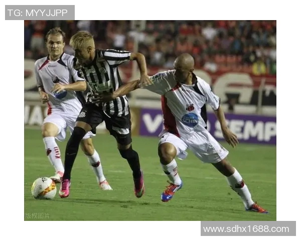 足球明星大罗精彩瞬间回顾视频带你重温传奇时刻与辉煌成就