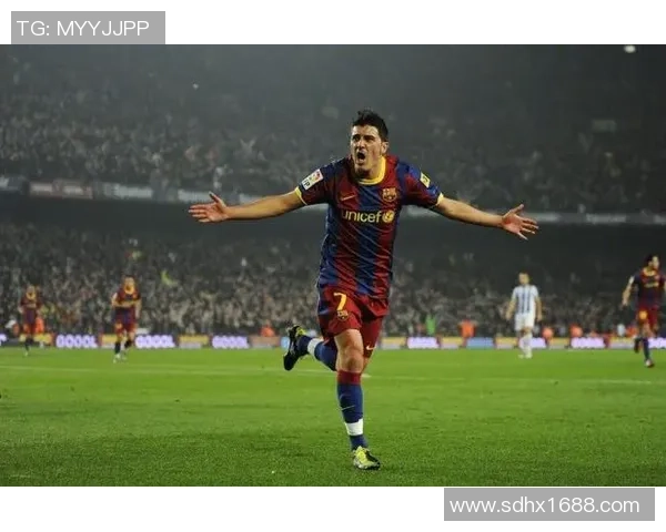 足球明星横款挂画展现绿茵场上的传奇瞬间与激情时刻 足球明星横款挂画展现绿茵场上的传奇瞬间与激情时刻